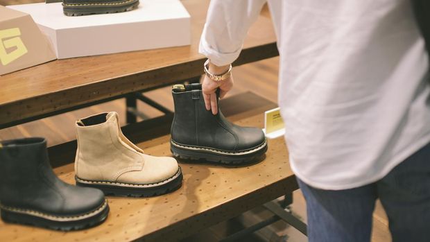 Peluncuran Koleksi Sepatu Dr. Martens Zebzag Terbaru