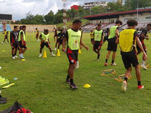 Persipura Banjir Kartu, Didenda Komdis PSSI Rp 25 Juta