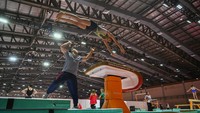 Sesi latihan tersebut menjadi momen penting bagi para atlet untuk beradaptasi dengan kondisi arena dan mengasah performa terbaik mereka sebelum kompetisi resmi dimulai. ANTARA FOTO/Fauzan