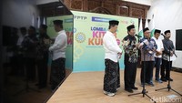 Kegiatan tersebut diumumkan dalam konferensi pers di kantor DPP PKB, Jakarta, Rabu (15/10/2025). Direktur Forum Percepatan Transformasi Pesantren (FPTP), KH Saifullah Maksum, mengatakan bahwa lomba ini merupakan bagian dari upaya PKB untuk mendorong semangat literasi keagamaan serta menjaga warisan keilmuan pesantren.