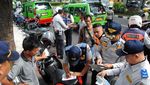 Razia Angkot di Bogor, Belasan Kendaraan Tak Layak Jalan Diangkut Petugas