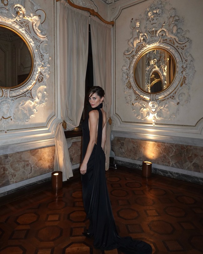 Rebecca juga melebarkan sayapnya di dunia fashion. Saat pandemi, ia meluncurkan brand pakaian olahraga yang merupakan impiannya, Muse Activewear.Foto: Instagram @iamrebeccad