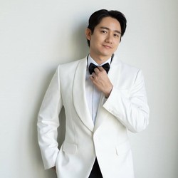 Aura K-Pop Banget! Potret Kenny Austin Suami Amanda Manopo Dikira Artis Korea