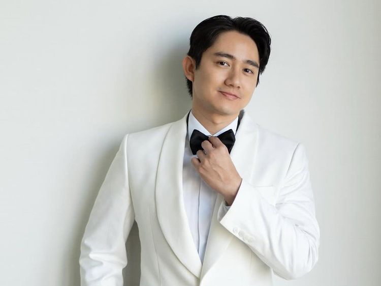 Aura K-Pop Banget! Potret Kenny Austin Suami Amanda Manopo Dikira Artis Korea