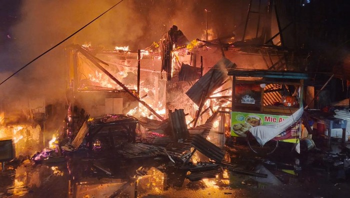 Rumah di Pademangan, Jakarta Utara (Jakut) hangus dilanda kebakaran. Empat orang tewas dalam kejadian tersebut. (dok Damkar Jakut)