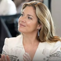 Tak lama dari momen tersebut, Sophie bereaksi lewat unggahan di Instagram dengan pesan bernada galau. Wanita 50 tahun itu menulis pesan penuh makna yang seolah menyinggung mantan suaminya. Sophie menyebut tentang melepaskan dan menerima perubahan. Foto: dok. Instagram @sophiegregoiretrudeau