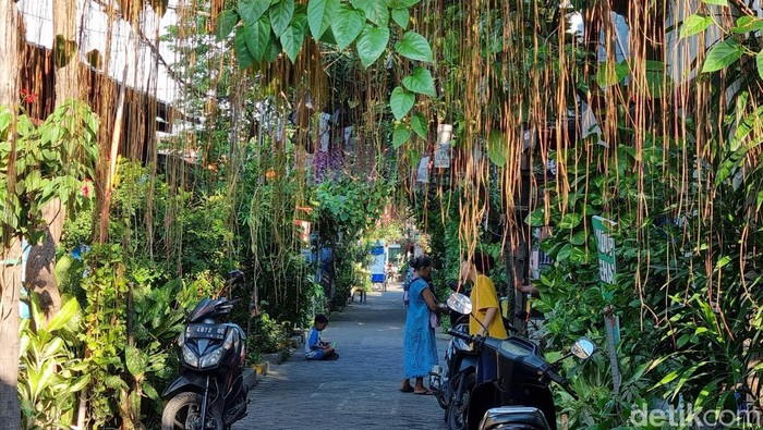 Suasana di RW 3, Tambakrejo, Surabaya yang menjadi bagian dari program Kampung Pancasila.