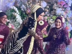 Viral Bukti Menantu dan Mertua Bisa Akur, Joget Heboh di Pesta Pernikahan
