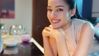 Tak hanya piawai masak mie yamin, Susan Sameh juga pandai baking. Ia pernah membuat kue ulang tahun di dapurnya sendiri. Foto: Instagram/susansameeh