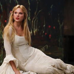 Lagu Romantis Taylor Swift Ini Cocok Masuk Playlist Pernikahan
