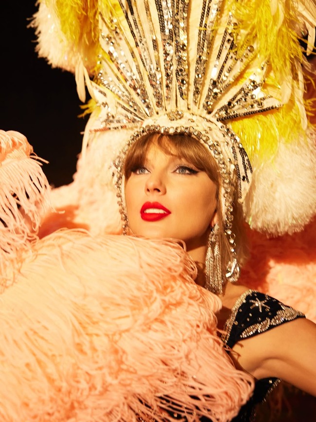 Foto Taylor Swift buat era album The Life of a Showgirl.