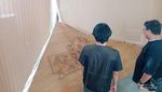 Pengalaman Lihat Pameran Unik di Bangunan Rumah yang Belum Jadi