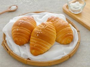 Top 5 Takjil Sehat hingga Bakery Legendaris di Bogor yang Wajib Dikunjungi