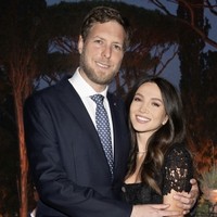 Hubungan keduanya pun tak lepas dari isu perselingkuhan. Pangeran Leka disebut-sebut berselingkuh dengan Blerta saat masih menikah dengan Elia Zaharia. Namun sang pangeran membantahnya.  Foto: dok. Instagram @blerta_c