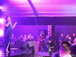 Pesta Peluncuran iPhone 17 dan Air di iBox, BCL hingga Atraksi Drone