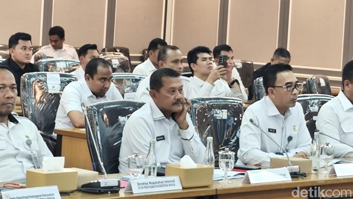 Direktur Jenderal Pemasyarakatan (Dirjenpas) Mashudi dalam rapat bersama Komisi XIII DPR RI di Kompleks Parlemen, Senayan, Jakarta, Kamis (16/10/2025).