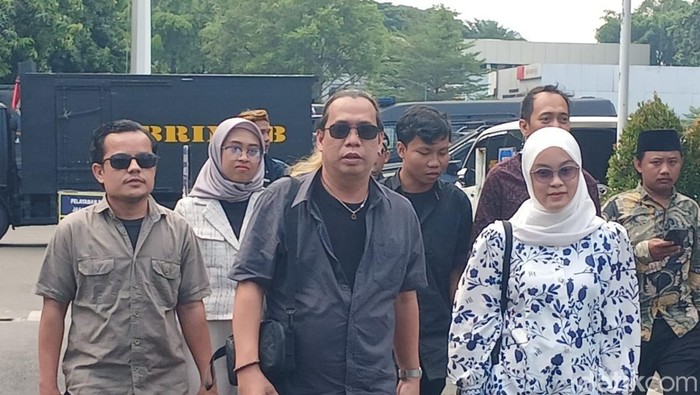 eks karyawan ashanty eks karyawan ashanty