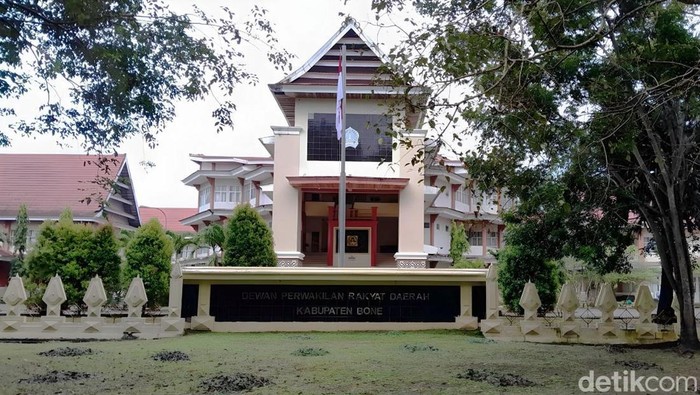 Gedung DPRD Kabupaten Bone.