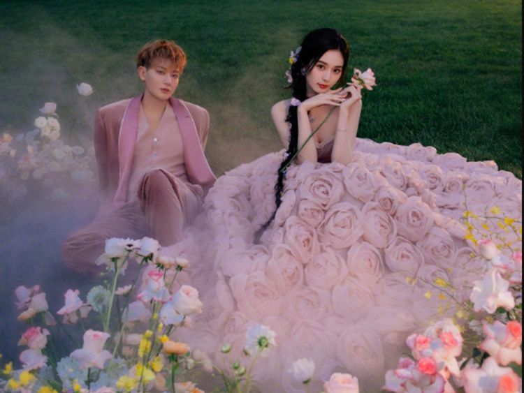 8 Foto Prewedding Tao Eks EXO dengan Xu Yiyang, Romantis Bak Fairy Tale