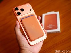 Unboxing iPhone 17 Pro Max Cosmic Orange, Elegan Sekaligus Berani!