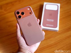 Unboxing iPhone 17 Pro Max Cosmic Orange, Elegan Sekaligus Berani!