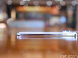 Unboxing iPhone Air: HP Tertipis & Teringan Apple yang Bikin Penasaran