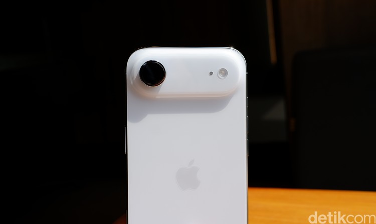 iPhone Air