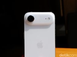 Unboxing iPhone Air: HP Tertipis & Teringan Apple yang Bikin Penasaran