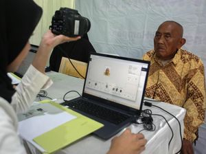 Jemput Bola Paspor Haji Layani Calon Jamaah Lansia