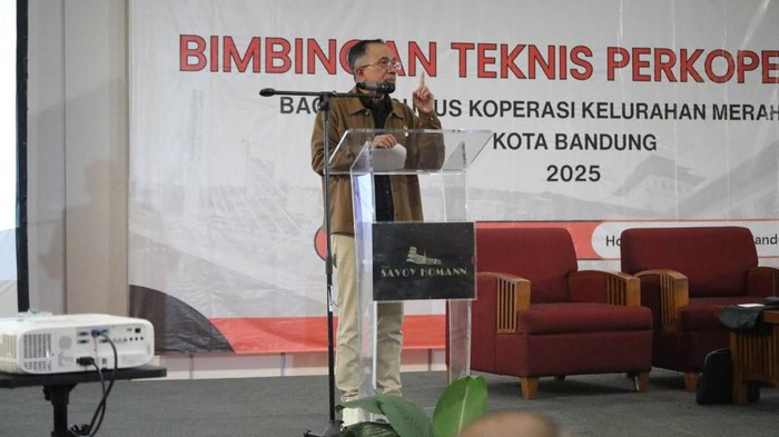 Ketua DPRD Kota Bandung Asep Mulyadi