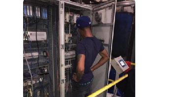 Situasi di kantor YouTube saat down. Foto: X.com