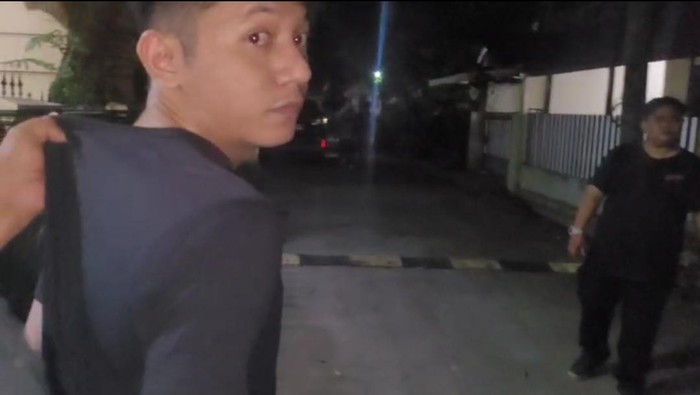 Momen Polisi Tangkap 9 Penculik-Pemeras 3 Pria Modus Jual Beli Mobil di Tangsel