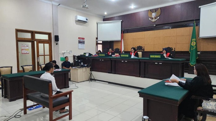 Andi Febrianto saat sidang vonis di PN Mojokerto
