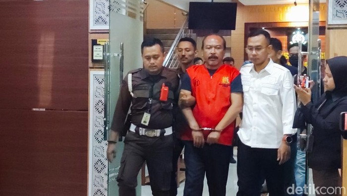 Petugas amankan pelaku penipuan rekrutmen CPNS di Cimahi Petugas amankan pelaku penipuan rekrutmen CPNS di Cimahi