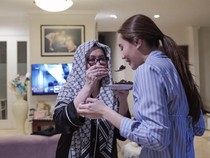 Reza Artamevia Kumpul Bareng Anak-Anaknya, Ngemil Kue hingga Pizza