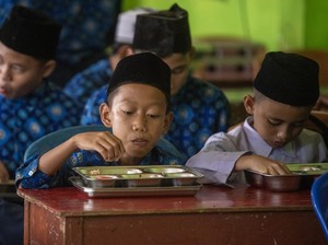 Disdik Palembang Desak Percepatan MBG, 114 Sekolah Masuk Daftar Tunggu