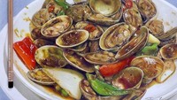 Kerang dengan saus tiram yang tampak menggugah selera ini juga hasil karya seni ilustrasi. Detail kerang berlumuran saus tiram dan paprika dibuat nyata oleh Steven. Foto: Instagram/@steventang.art