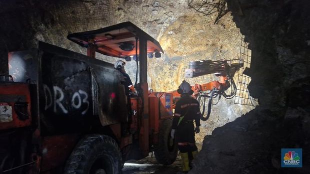 Tambang bawah tanah Pongkor, Bogor, Jawa Barat yang dikelola oleh PT Antam Tbk (ANTM) dengan produksi utama emas dan perak, Kamis (16/10/2025). (CNBC Indonesia/Verda Nano Setiawan)