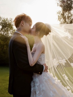 Unreal! Foto Prewedding Huang Zitao dan Xu Xiyang