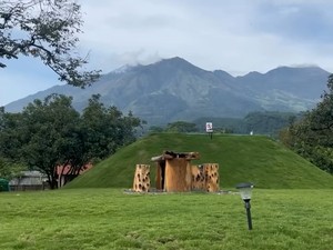 Kafe Ramah Anak dengan Pemandangan Gunung Arjuno di Pasuruan