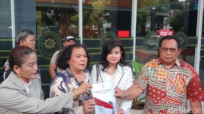 Tim kuasa hukum Adam Damiri (Mulia.detikcom).