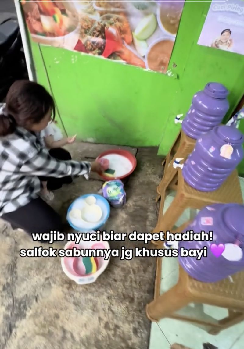 Unik! Ada Warteg Khusus Menu Makanan Bayi di Bandung Unik! Ada Warteg Khusus Menu Makanan Bayi di Bandung