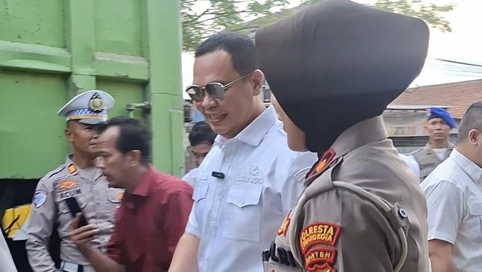 Wali Kota Serang, Budi Rustandi, turun langsung ke lokasi untuk mengecek kawasan perbatasan Kramatwatu