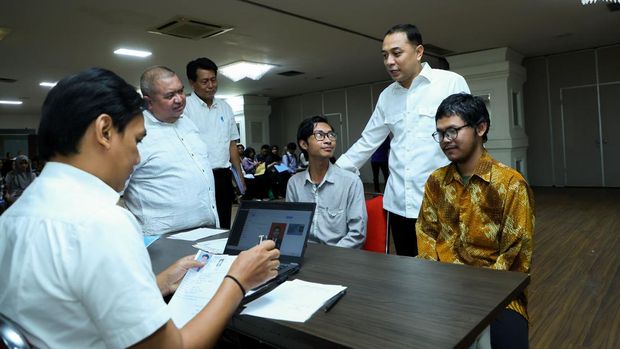 Wali Kota Surabaya Eri Cahyadi