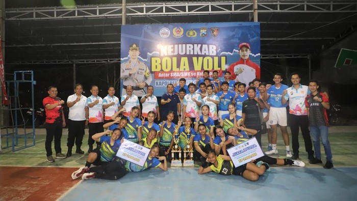 AKBP Bramastyo Priaji, saat hadir di final Kejuaraan Kabupaten (Kejurkab) Bola Voli U-19 Kapolres Kediri Cup 2025