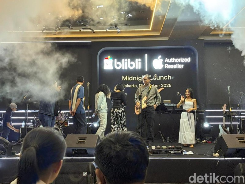 Blibli Midningt Launch iPhone 17