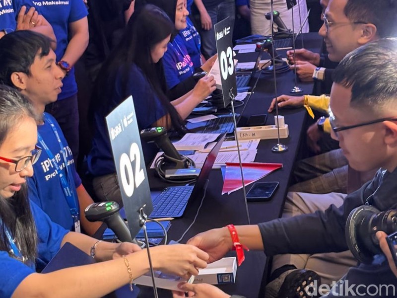 Blibli Midningt Launch iPhone 17