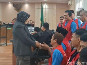 Suara Bergetar Bupati Siak, Minta Warga Terlibat Kasus Kerusuhan Divonis Ringan