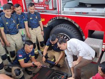 Damkar Surabaya Berharap Diberi Alat Canggih untuk Bangunan Ambruk