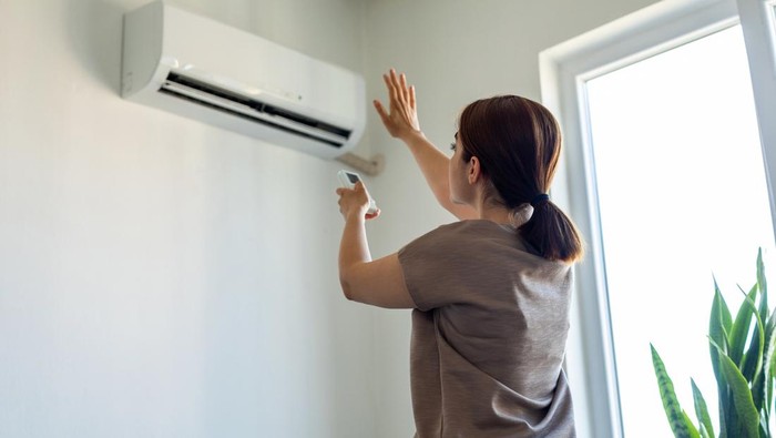 Hindari Pasang AC di 5 Tempat Ini biar Tagihan Listrik Aman dan Bebas Bau